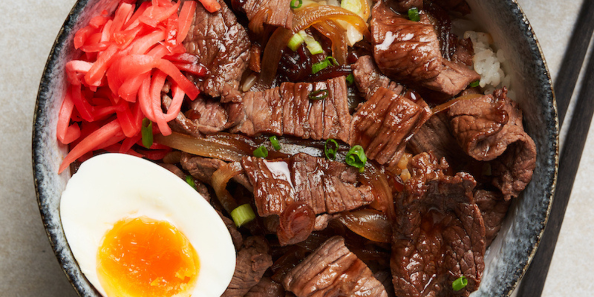 gyudon (japanese beef rice bowl)